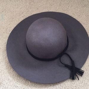 Mossimo Floppy Felt Large Brim Women’s Hat